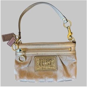 Vintage POPPY Coach Metallic Gold Wristlet